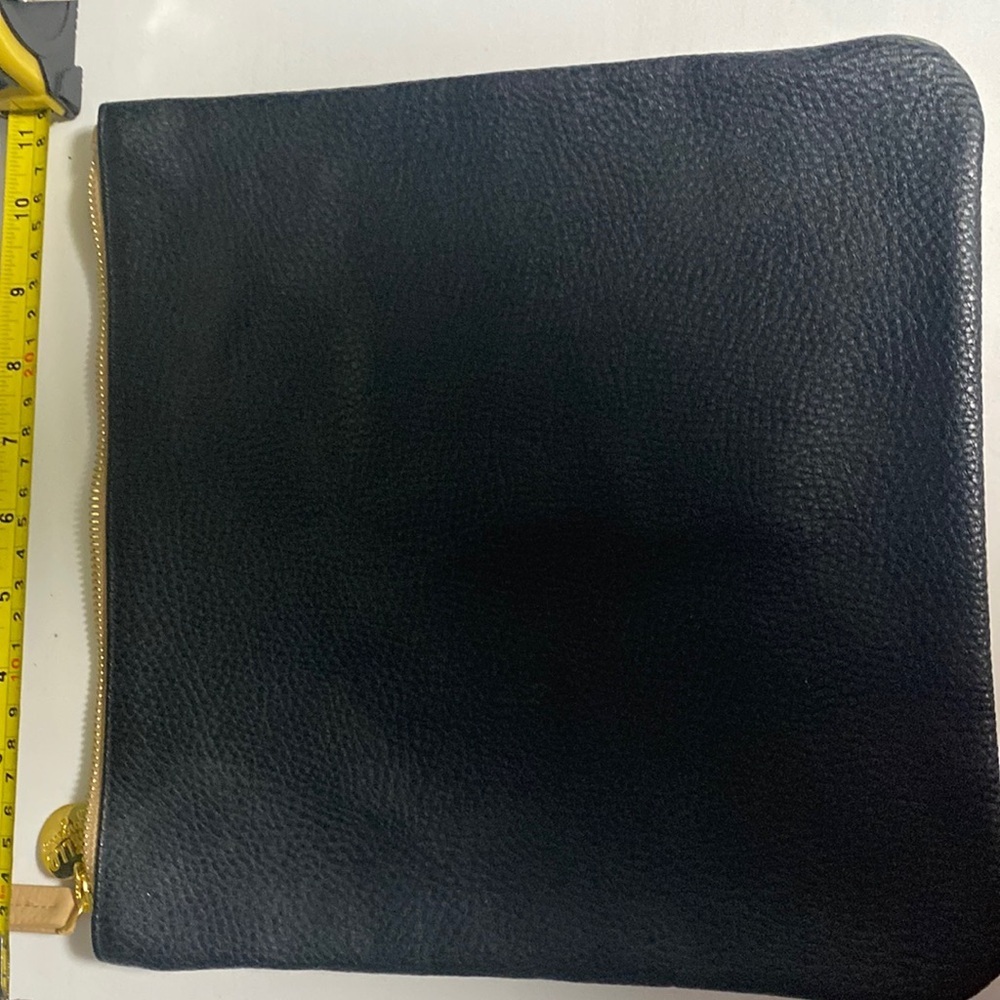 Leather pocket purse
